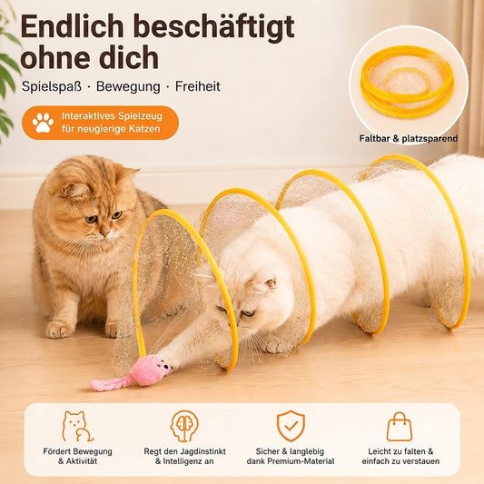 Quadratische Produktgrafik eines faltbaren Katzenspieltunnels in Gelb mit transparentem Netzmaterial und integrierter Plüschmaus. Zwei Hauskatzen spielen neugierig mit dem Tunnel in einem hellen, modernen Wohnraum. Die deutsche Überschrift „Faltbarer Spiral-Spieltunnel für Katzen“ hebt den Spielspaß hervor. Symbole am unteren Rand zeigen die Vorteile: fördert Bewegung und Aktivität, regt den Jagdinstinkt an, sicheres Premium-Material sowie platzsparend faltbar und leicht zu verstauen.